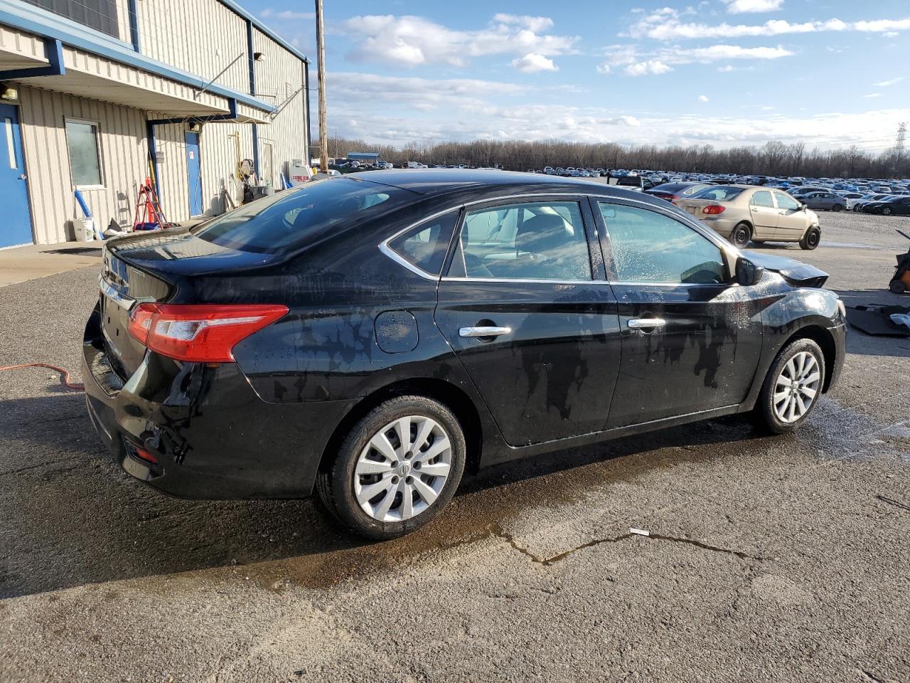 2018 NISSAN SENTRA S - Фото 3