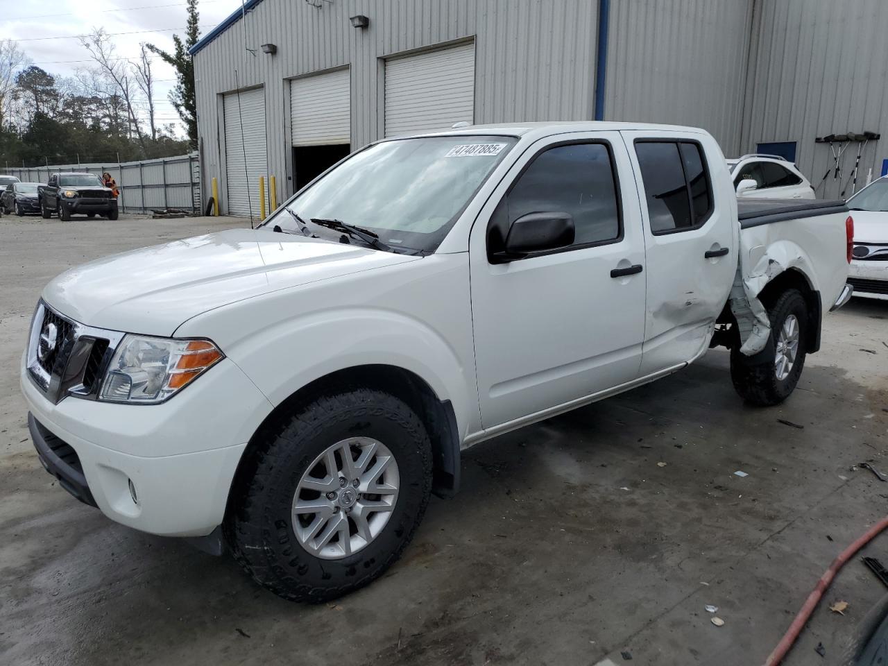 2017 NISSAN FRONTIER S