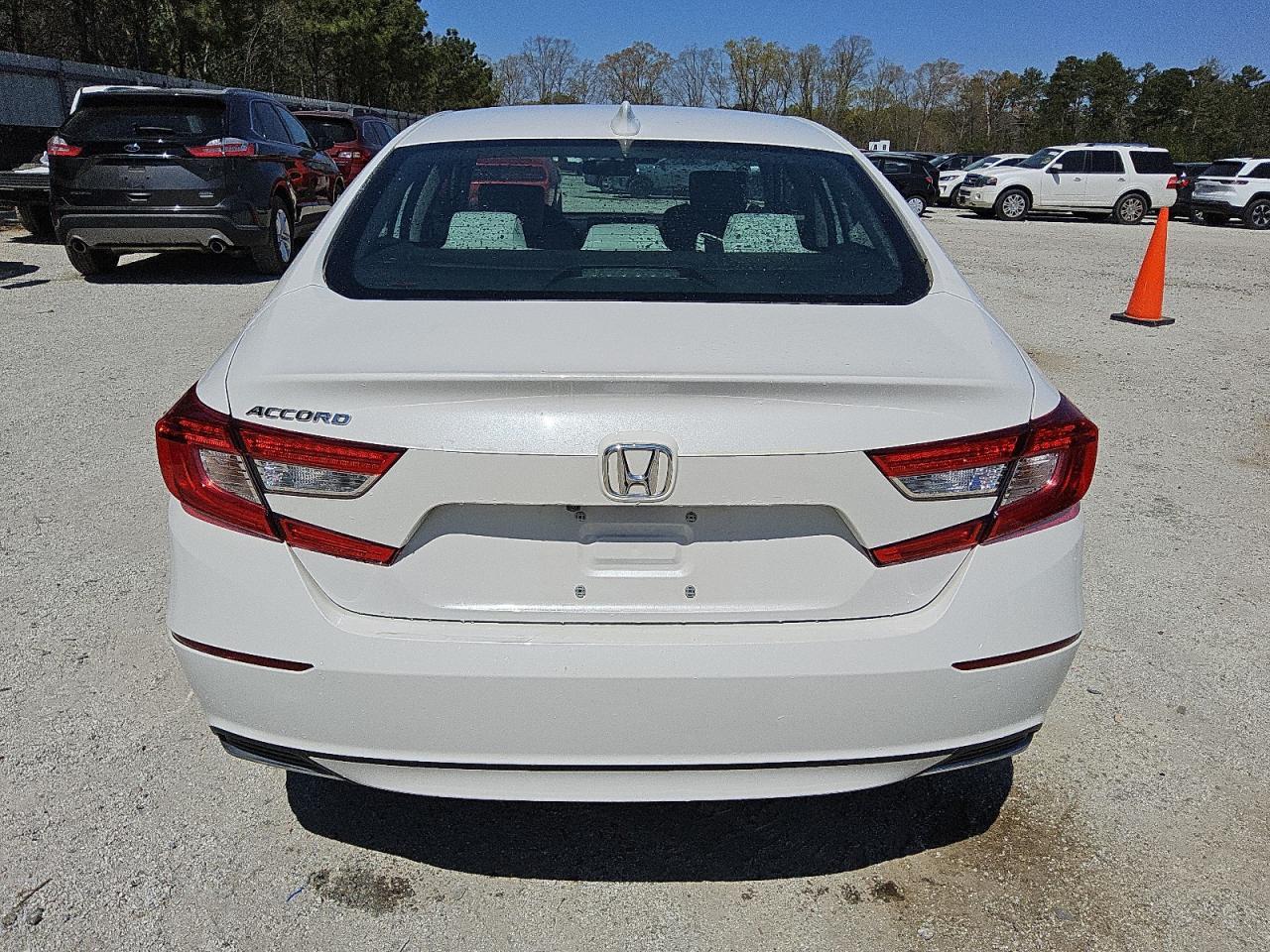 2018 HONDA ACCORD LX - Фото 6