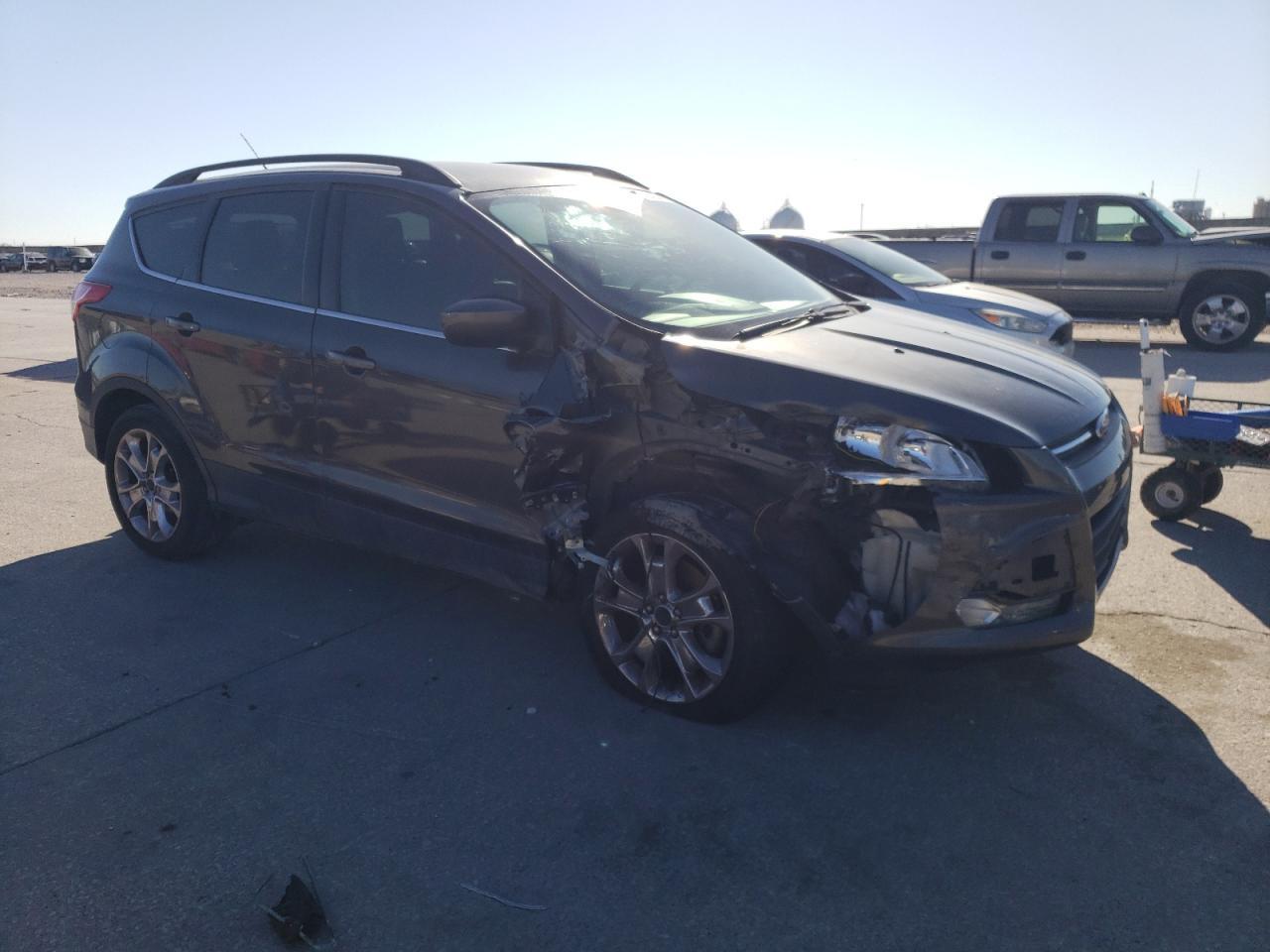 2015 FORD ESCAPE SE - Image 4