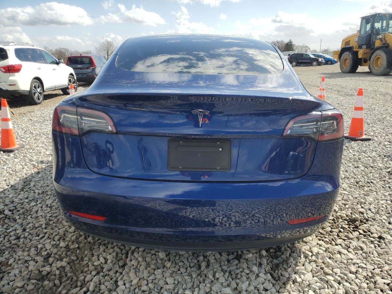 2023 TESLA MODEL 3 - Фото 6