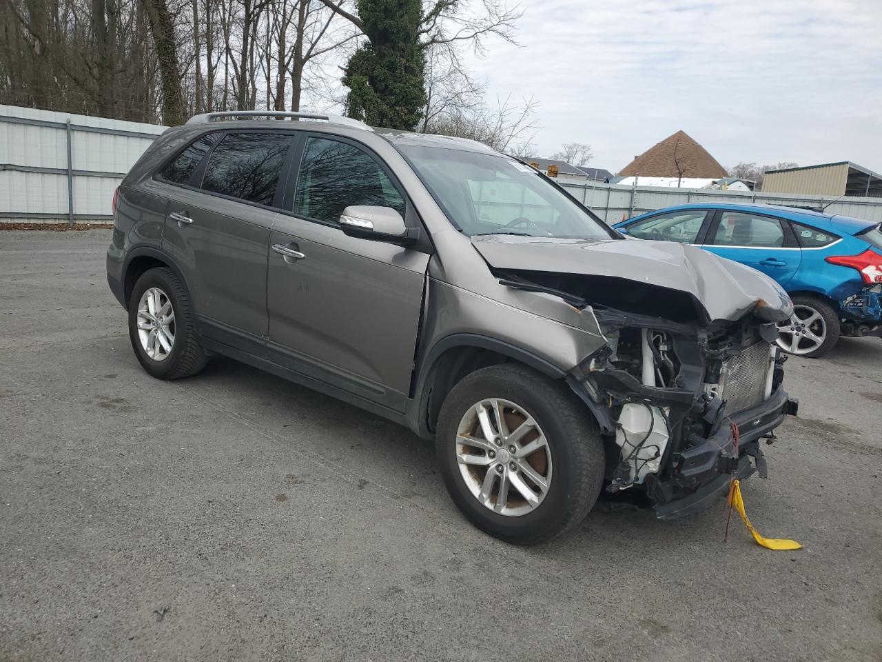 2015 KIA SORENTO LX - Image 4