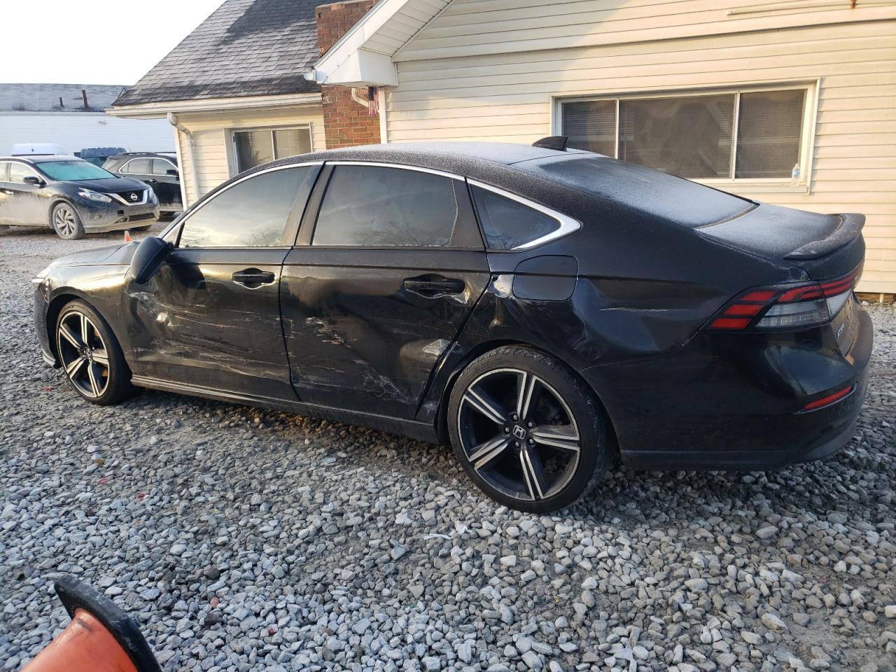 2023 HONDA ACCORD HYB - Image 2
