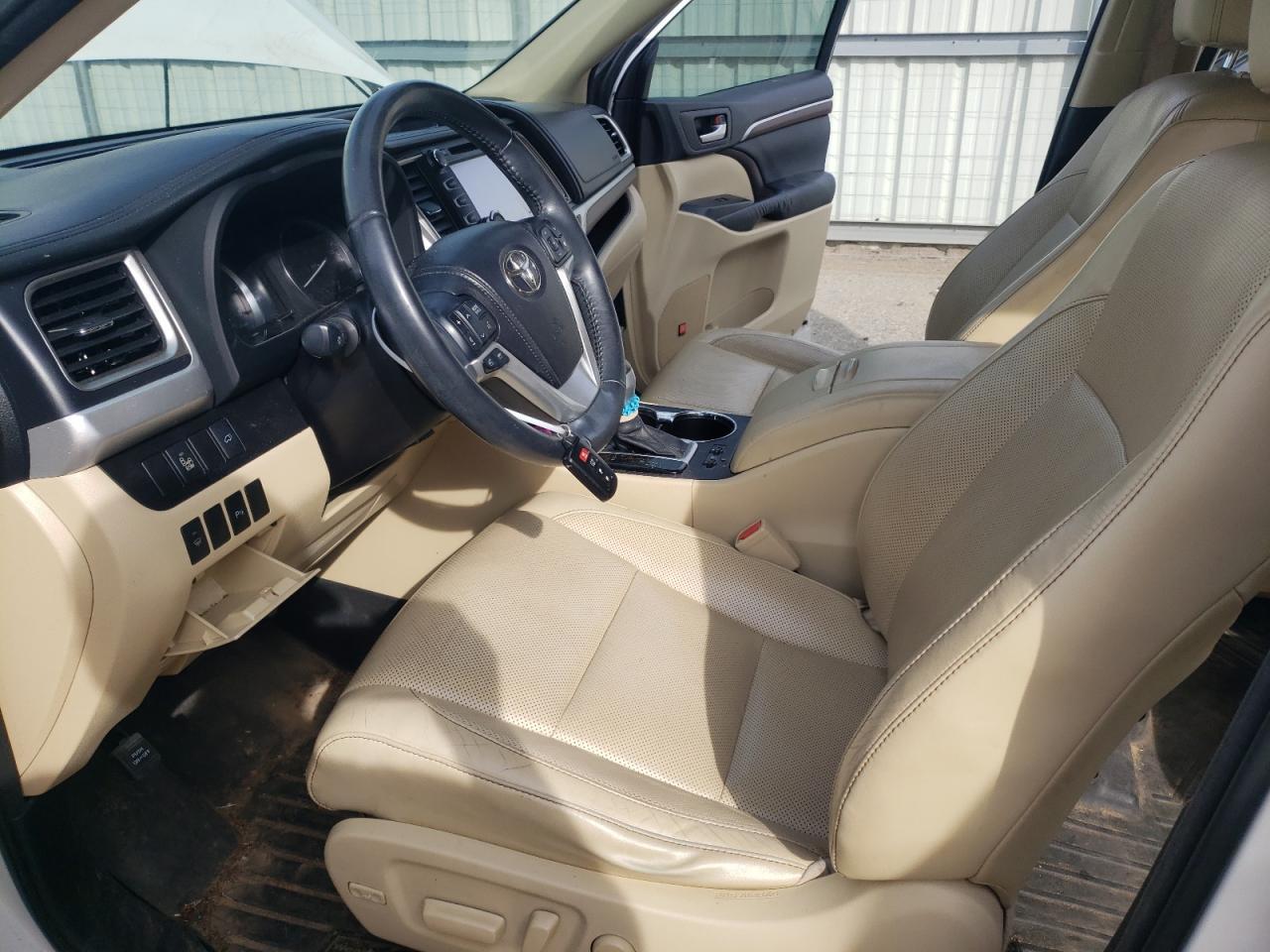 2015 TOYOTA HIGHLANDER - Фото 7