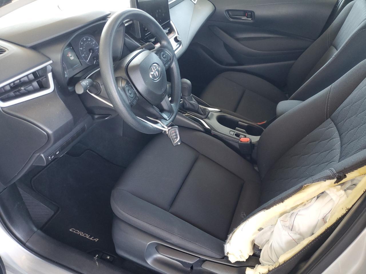 2025 TOYOTA COROLLA LE - Фото 7