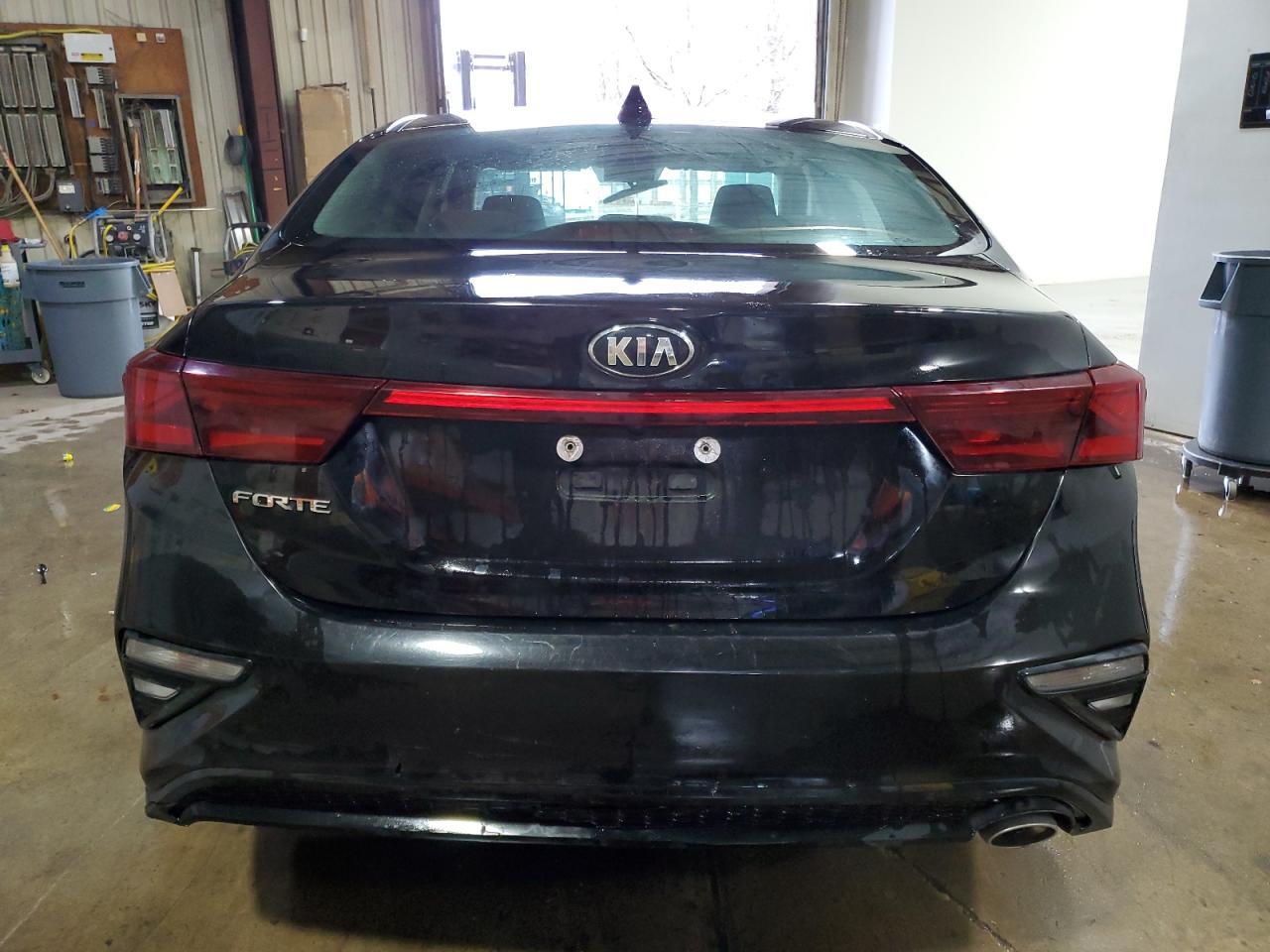 2021 KIA FORTE FE - Image 6