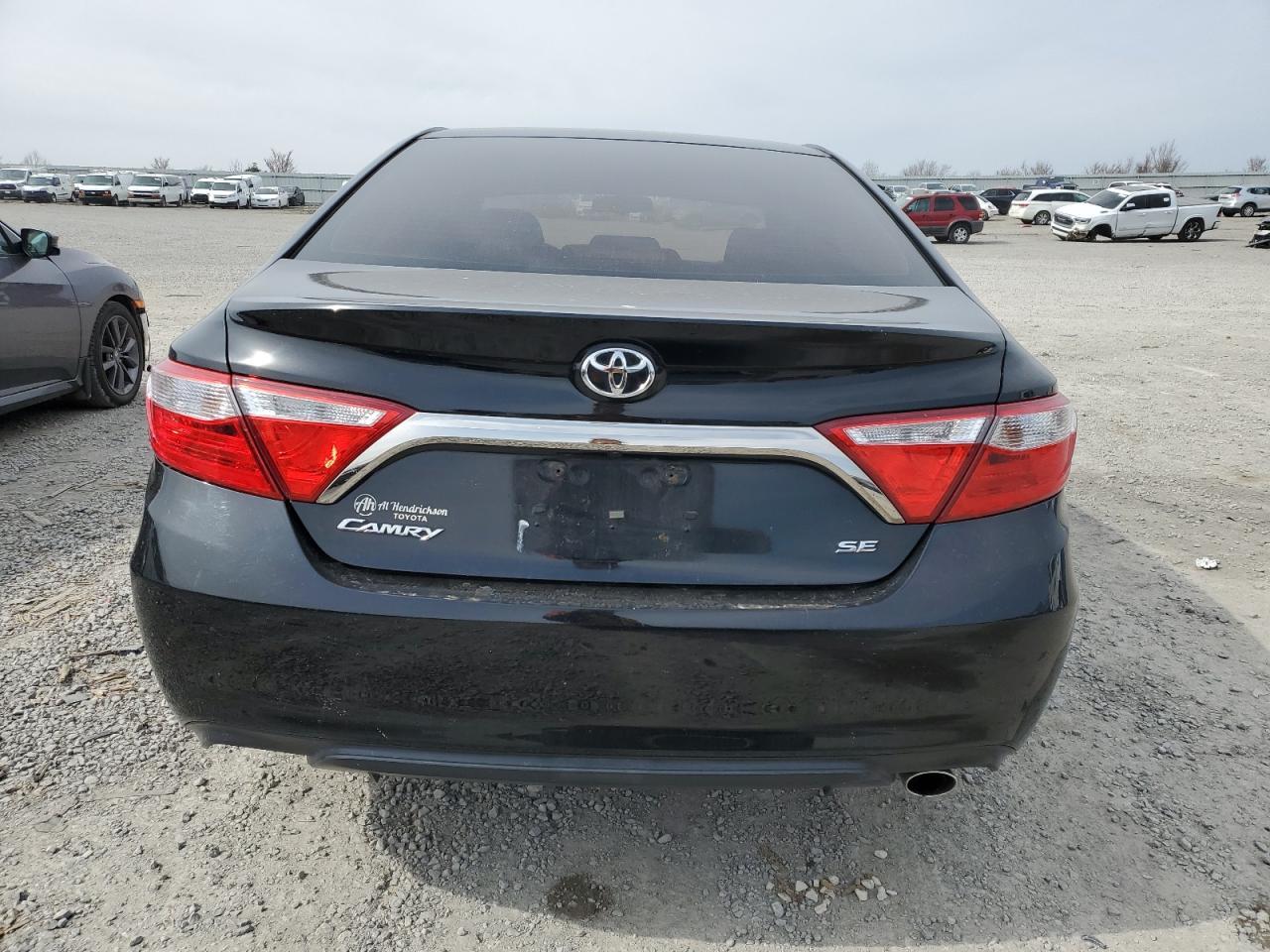 2017 TOYOTA CAMRY LE - Фото 6