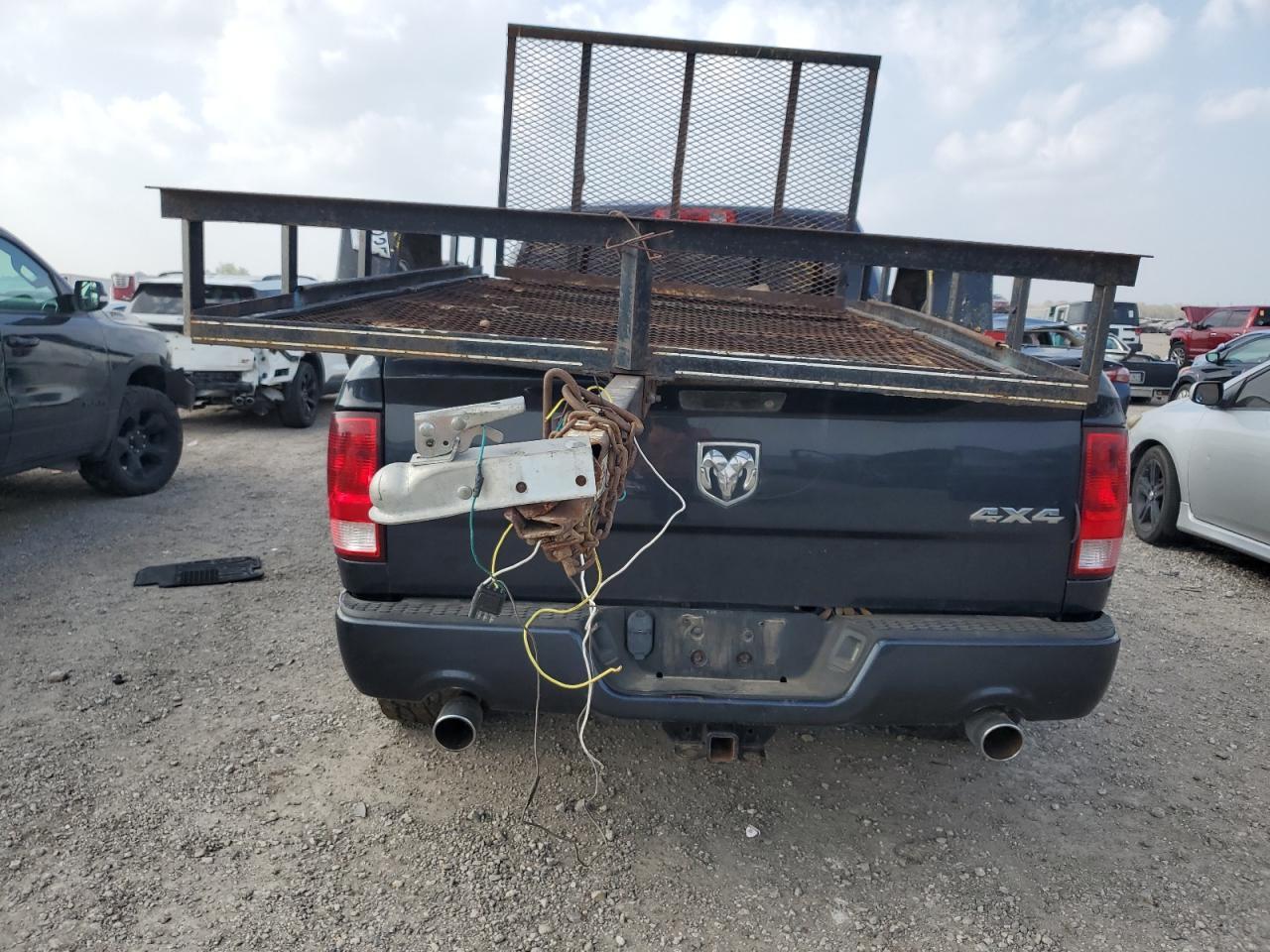 2014 RAM 1500 ST - Фото 6