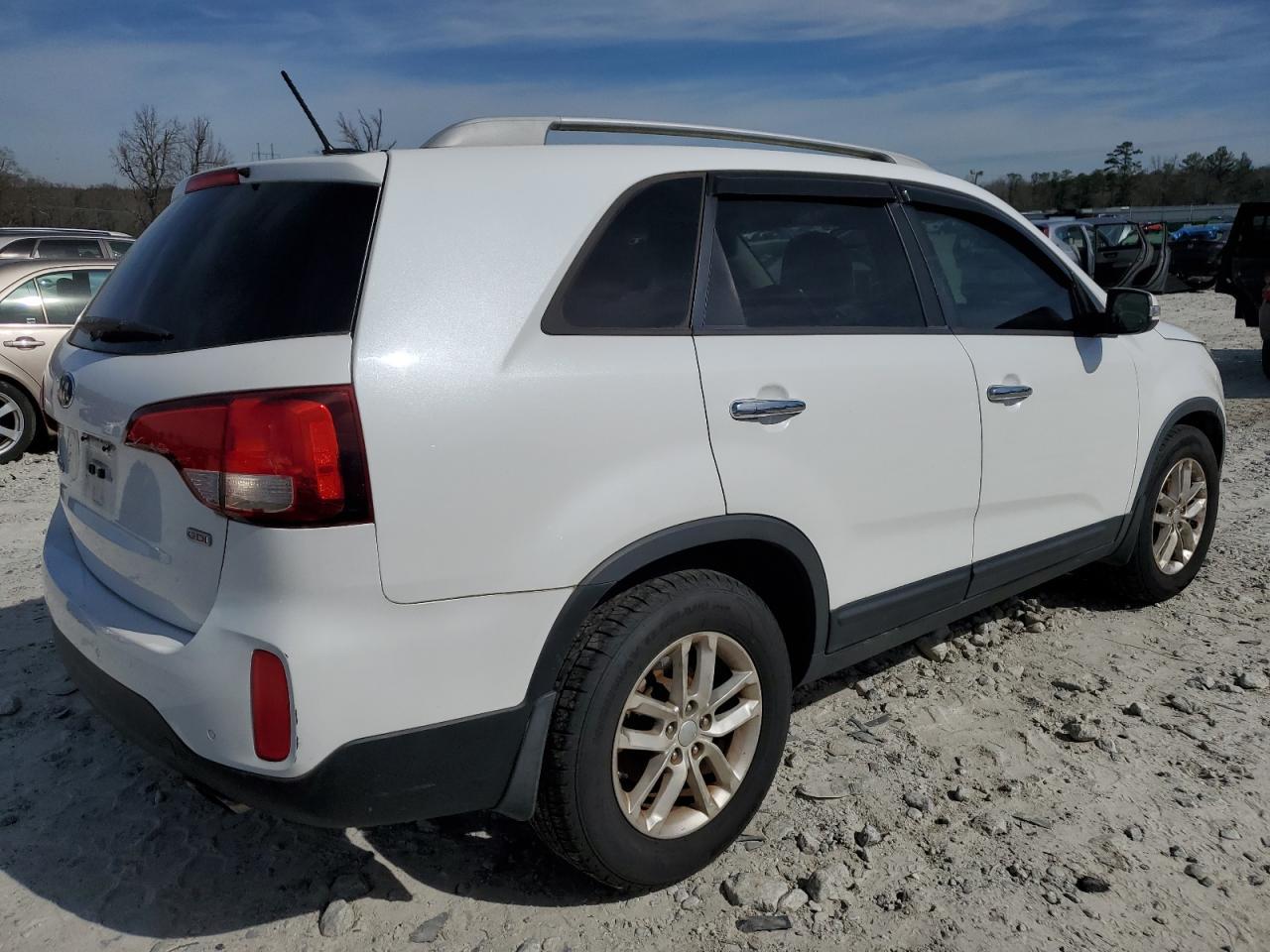 2015 KIA SORENTO LX - Image 3