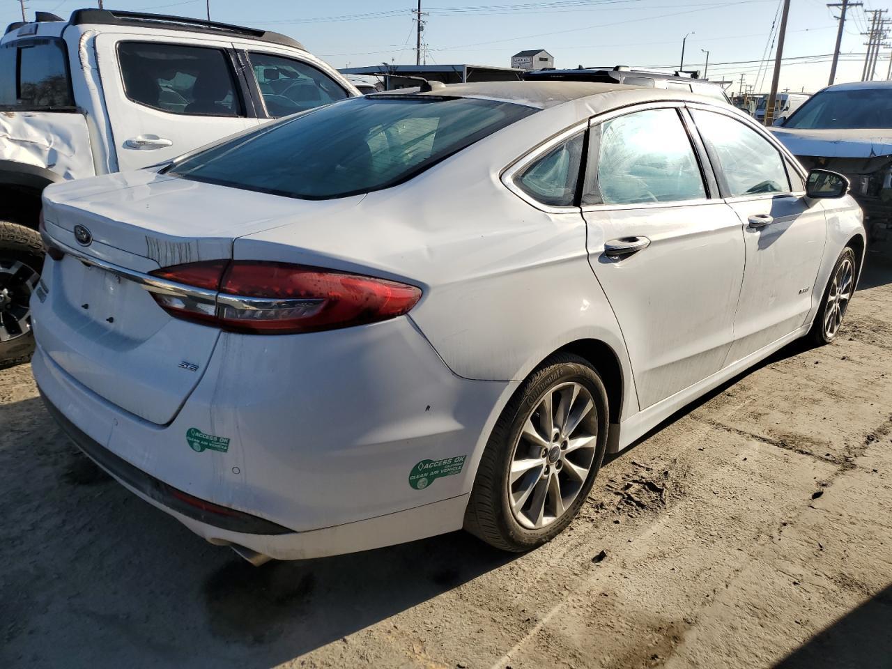 2017 FORD FUSION SE - Фото 3