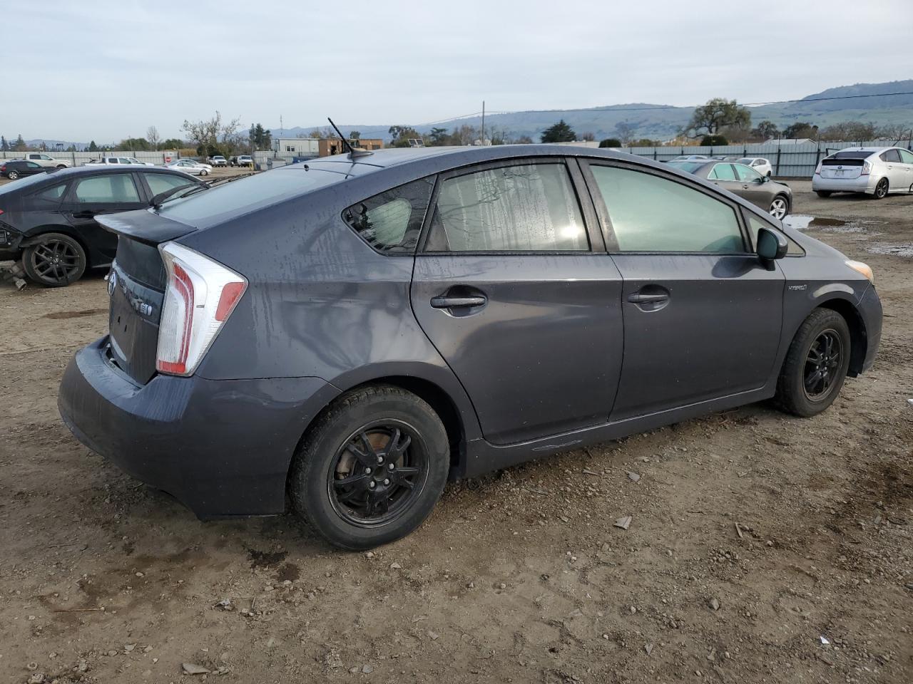 2013 TOYOTA PRIUS - Фото 3