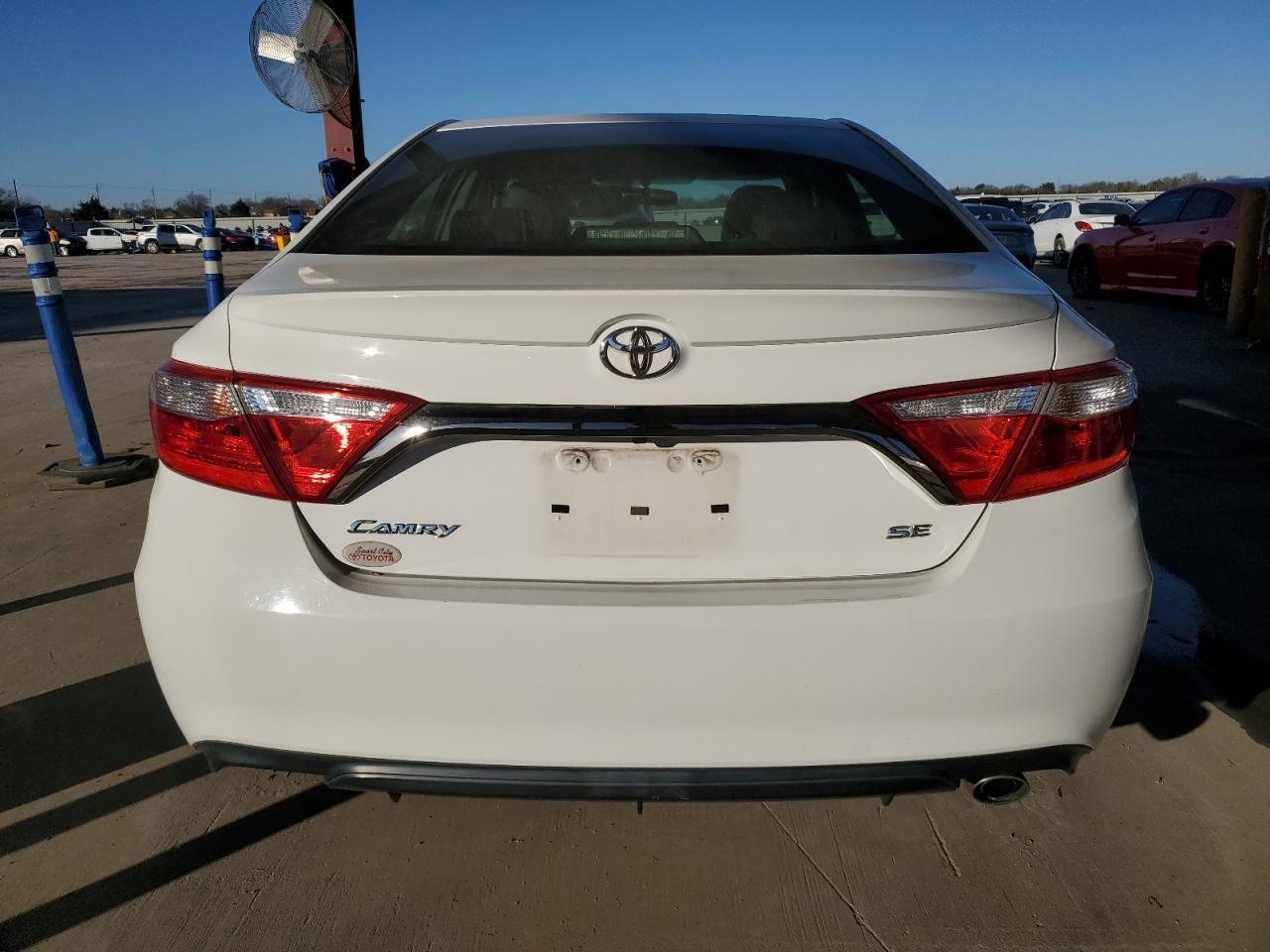 2017 TOYOTA CAMRY LE - Image 6