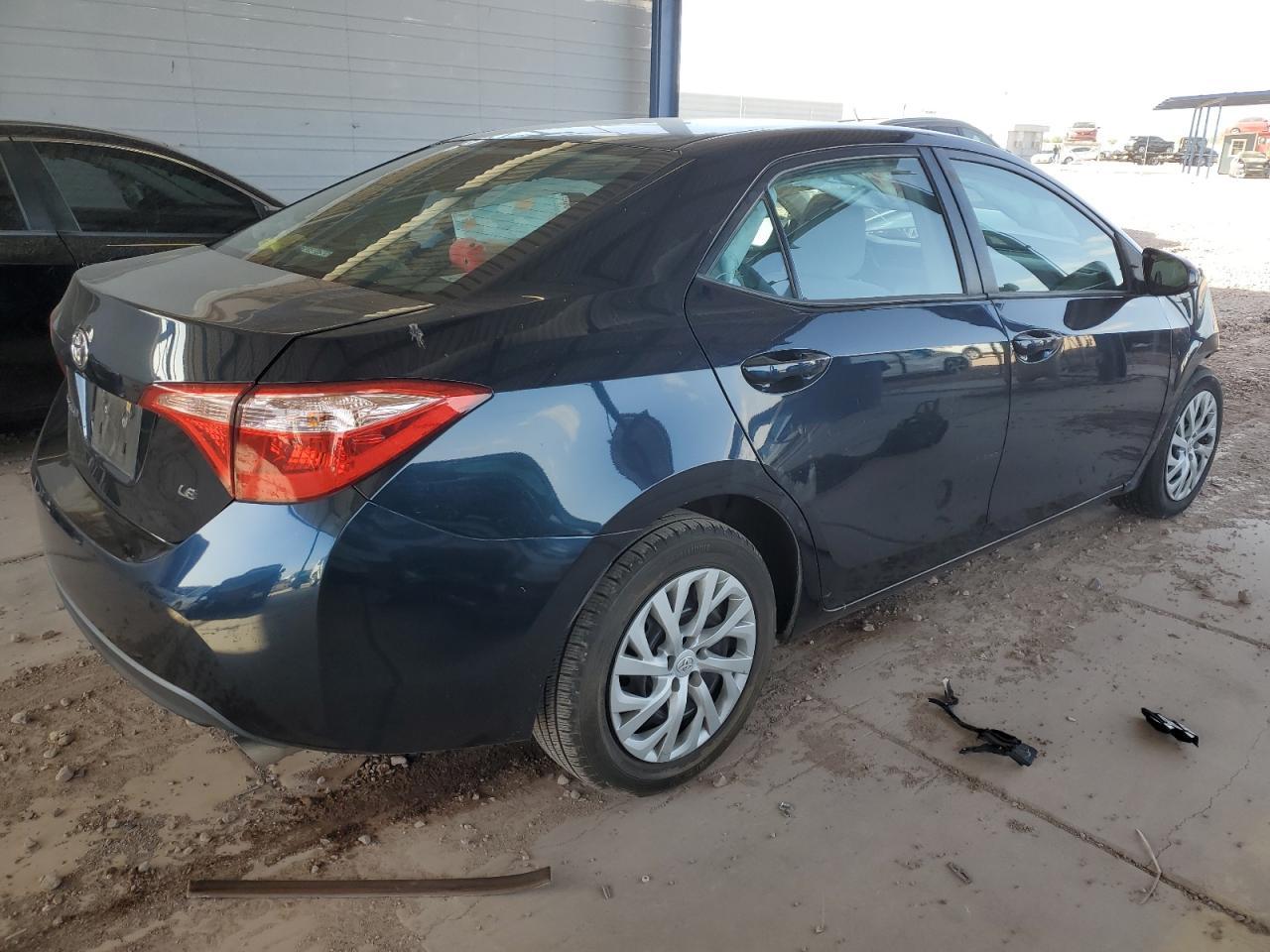 2018 TOYOTA COROLLA L - Фото 3
