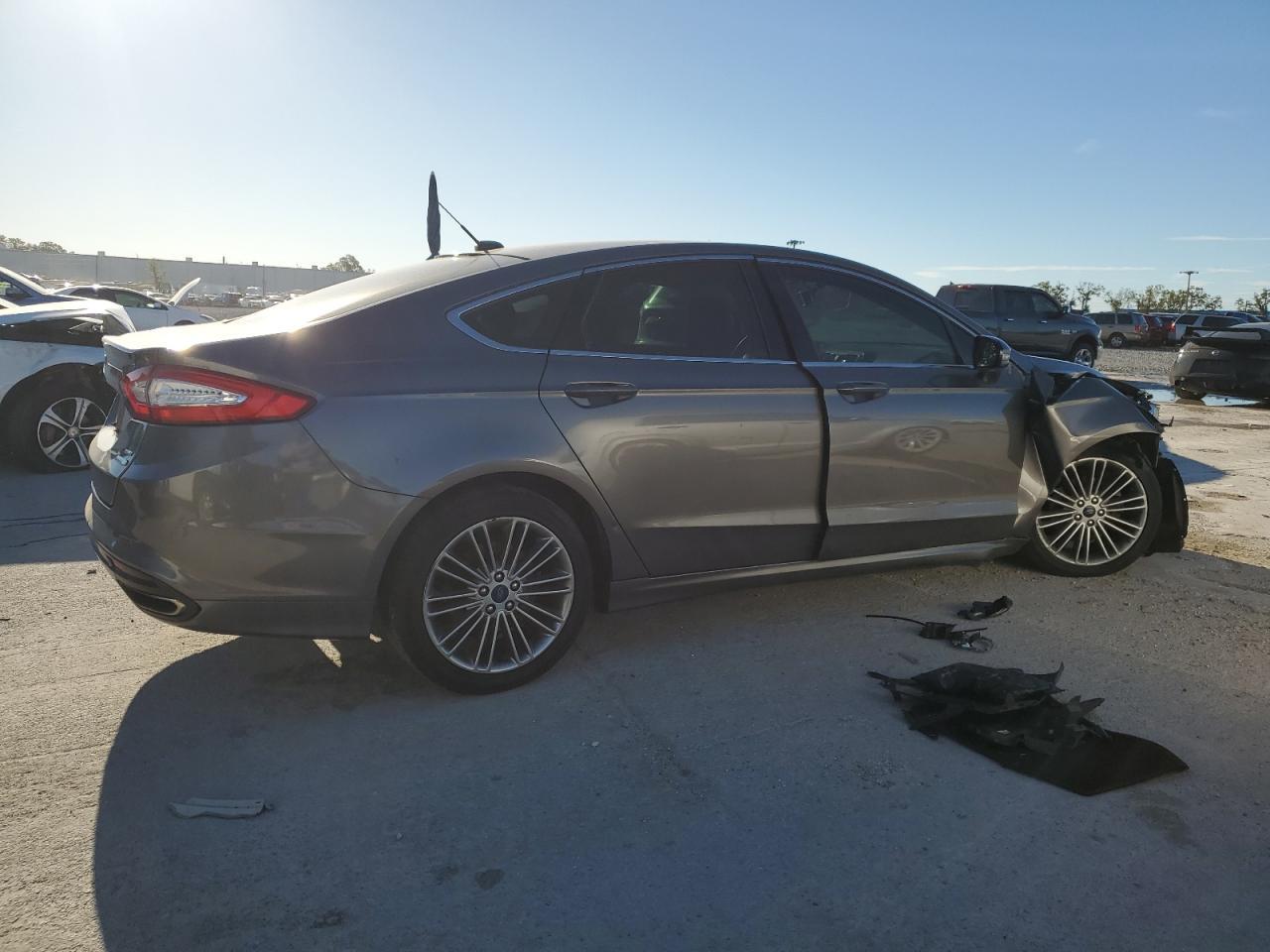 2013 FORD FUSION SE - Фото 3