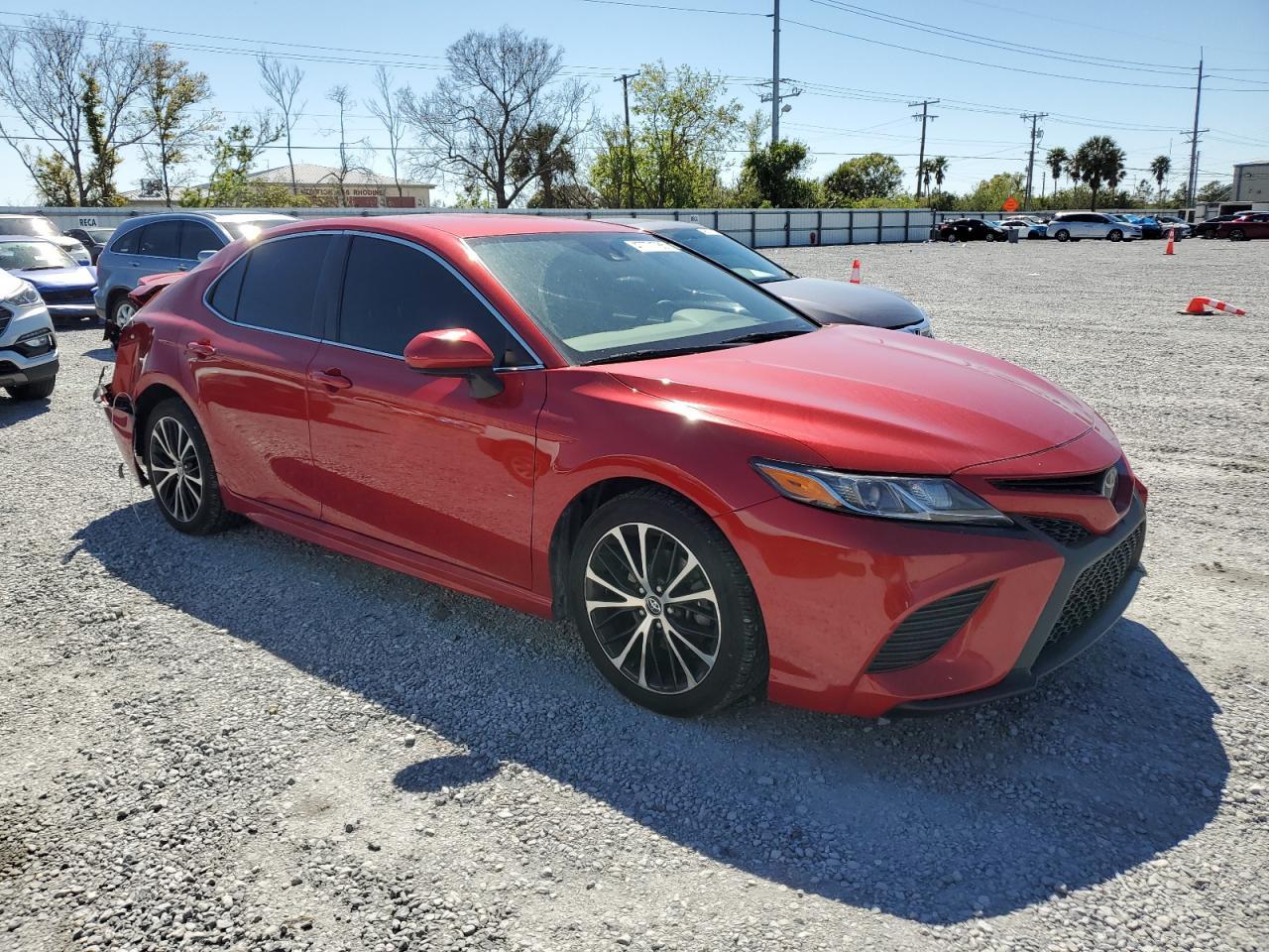 2020 TOYOTA CAMRY SE - Фото 4