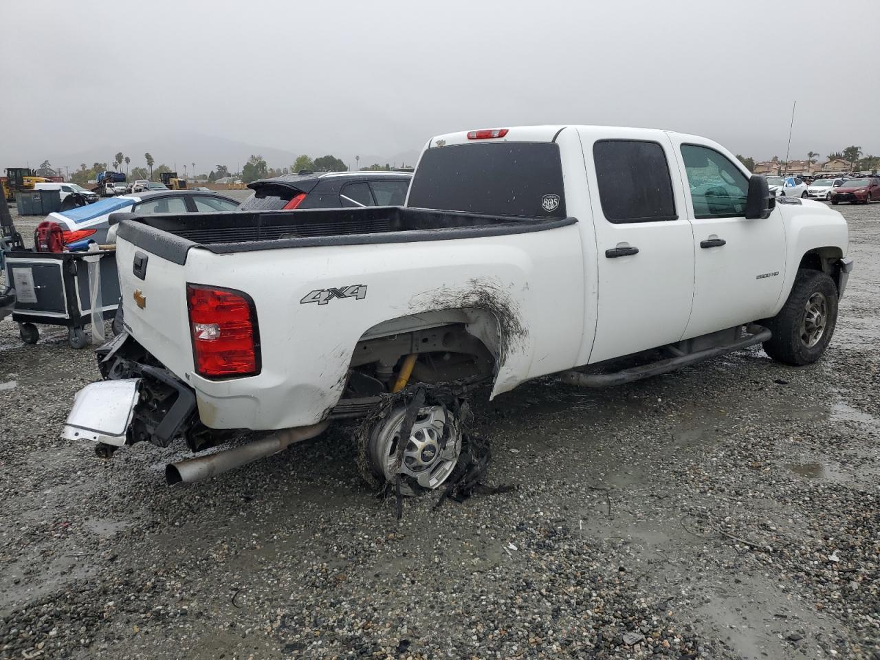 2013 CHEVROLET SILVERADO - Image 3