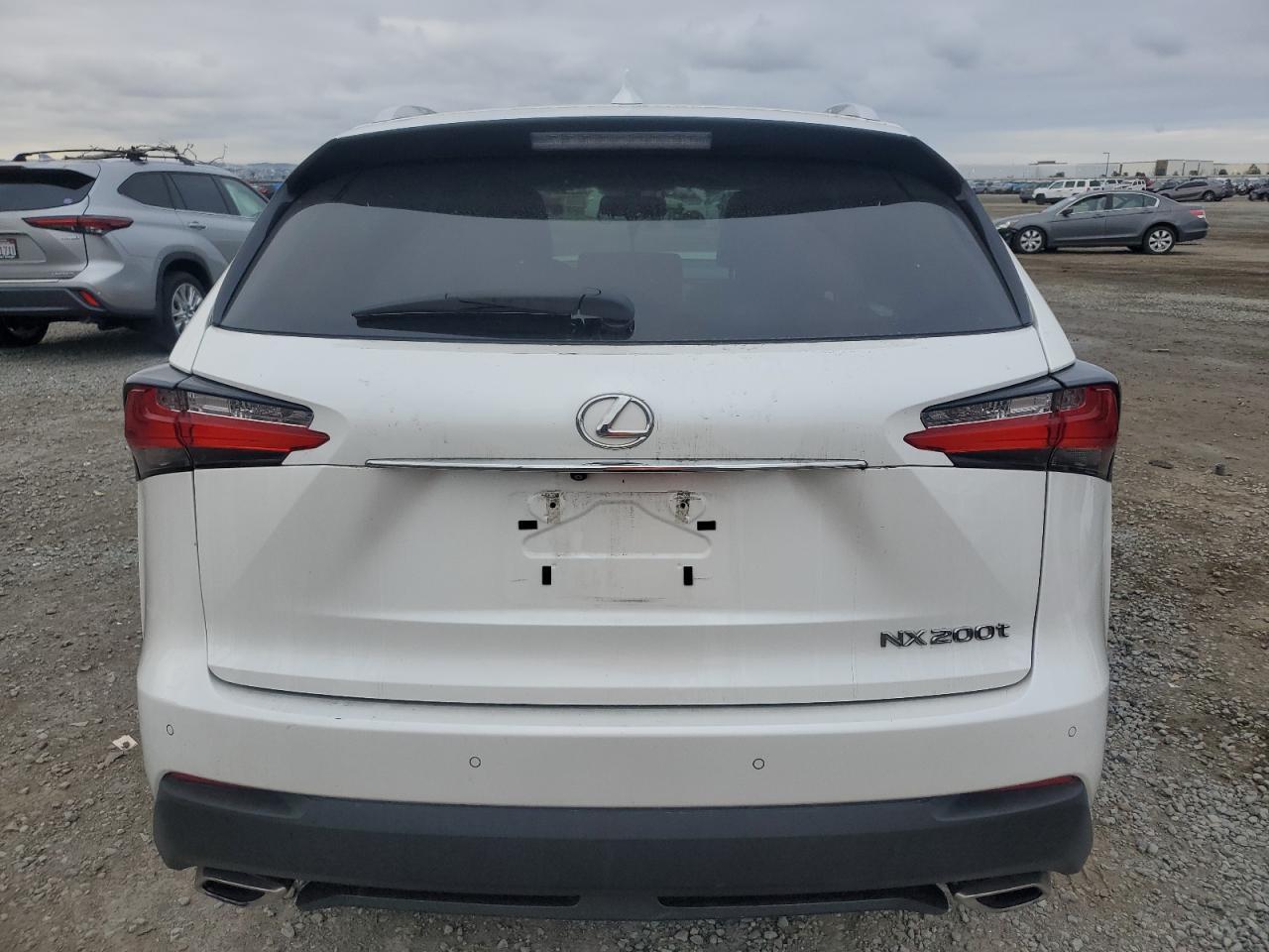 2017 LEXUS NX 200T BA - Фото 6