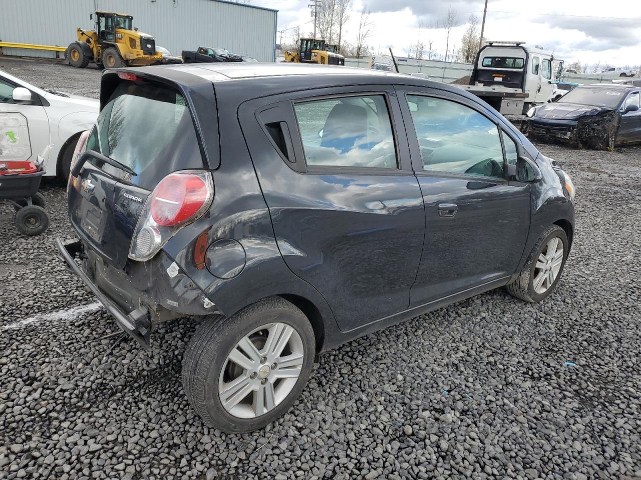 2014 CHEVROLET SPARK 1LT - Image 3