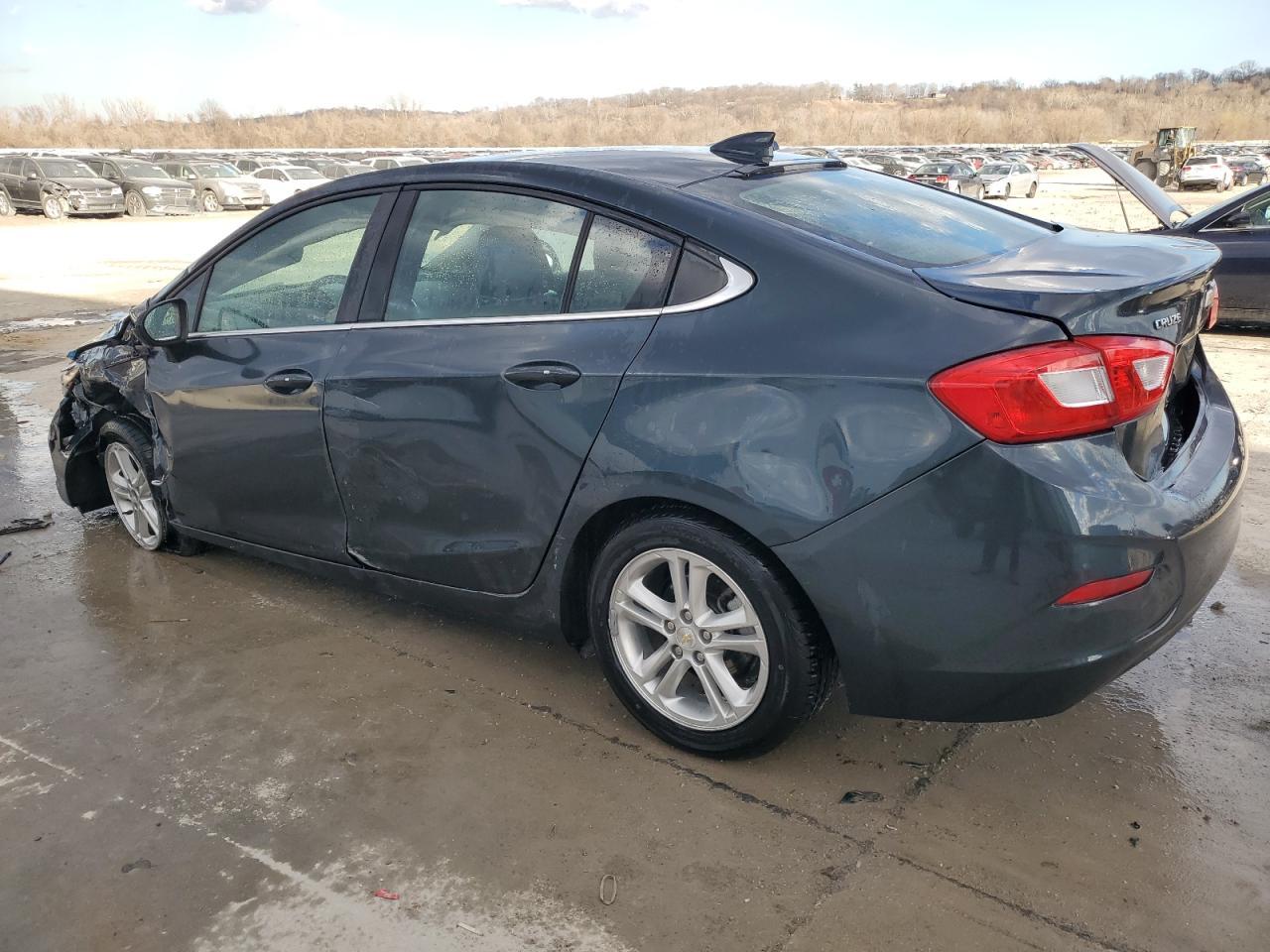 2017 CHEVROLET CRUZE LT - Фото 2