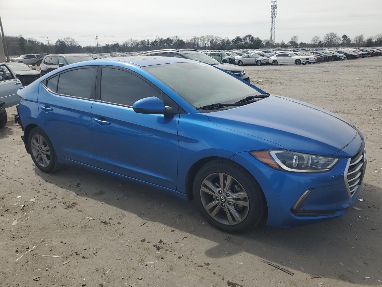 2017 HYUNDAI ELANTRA SE - Image 4