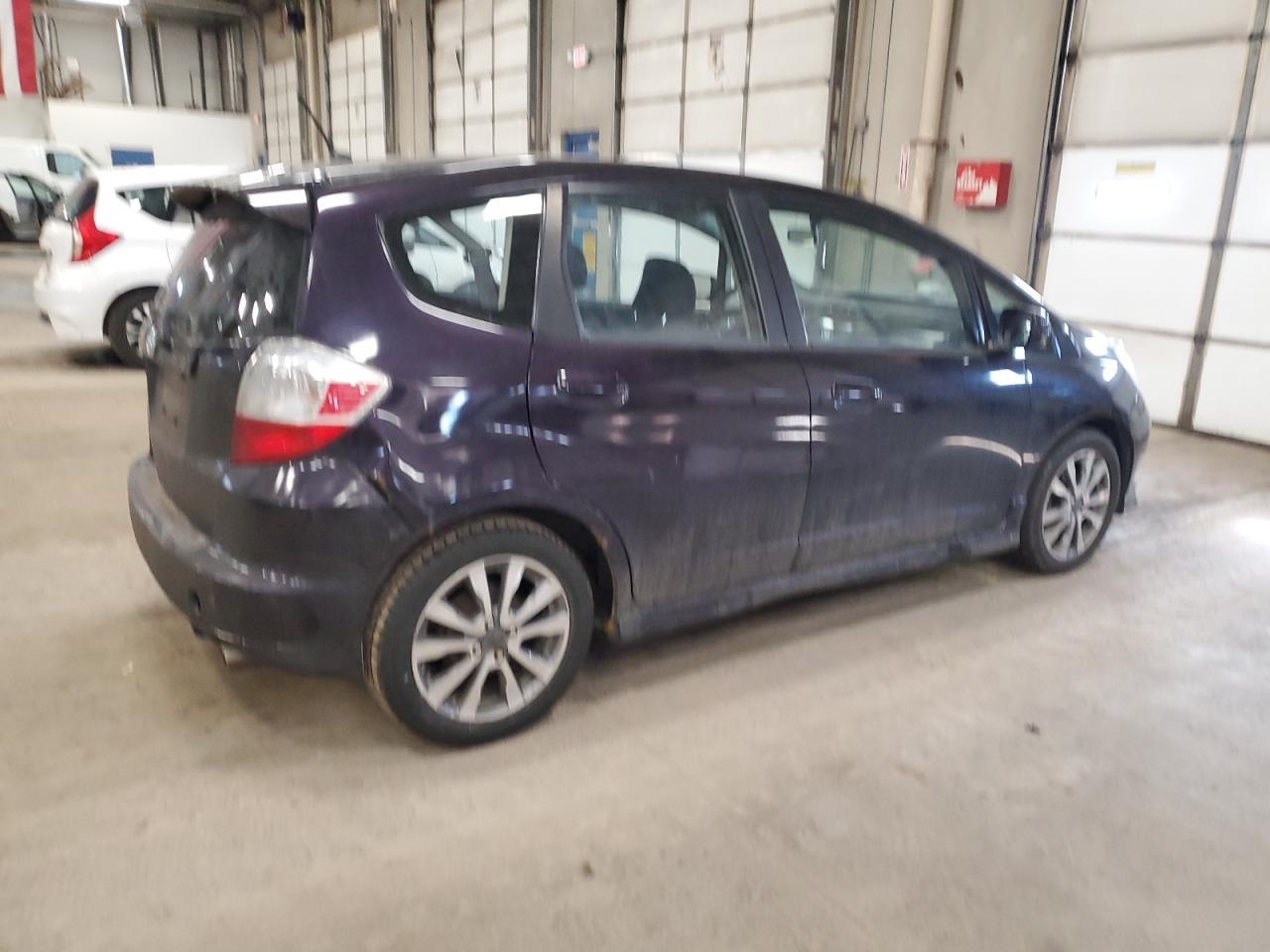 2013 HONDA FIT SPORT - Фото 3