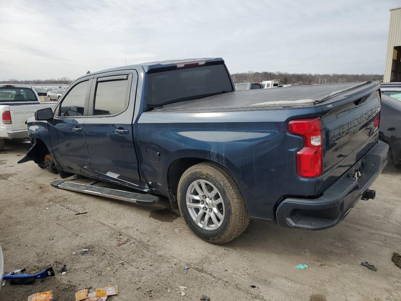 2019 CHEVROLET SILVERADO - Фото 2