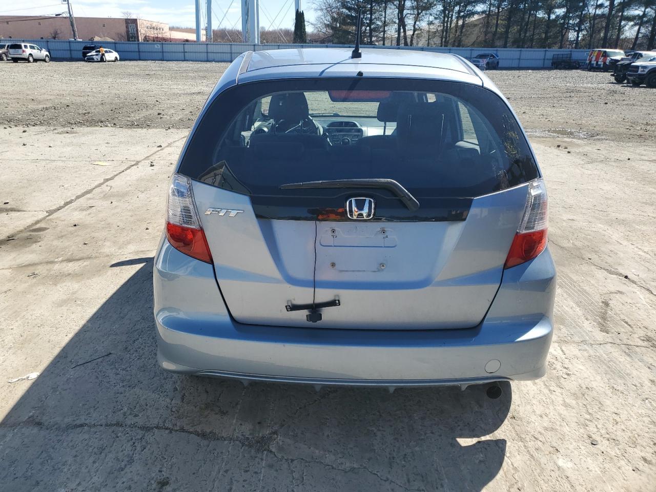2011 HONDA FIT - Фото 6