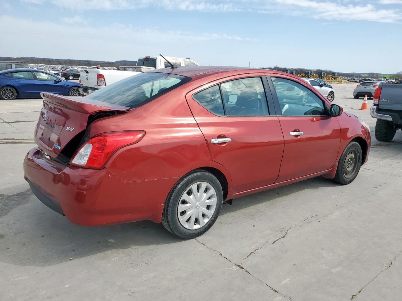 2016 NISSAN VERSA S - Image 3