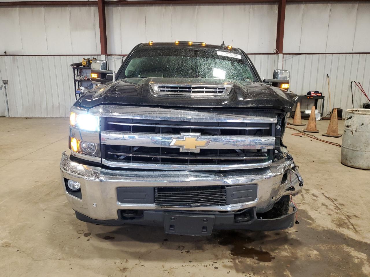 2019 CHEVROLET SILVERADO - Image 5