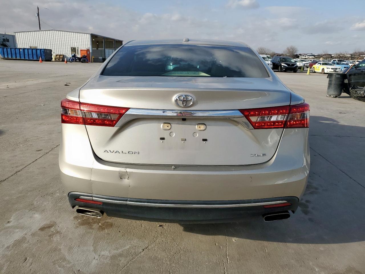 2016 TOYOTA AVALON XLE - Image 6