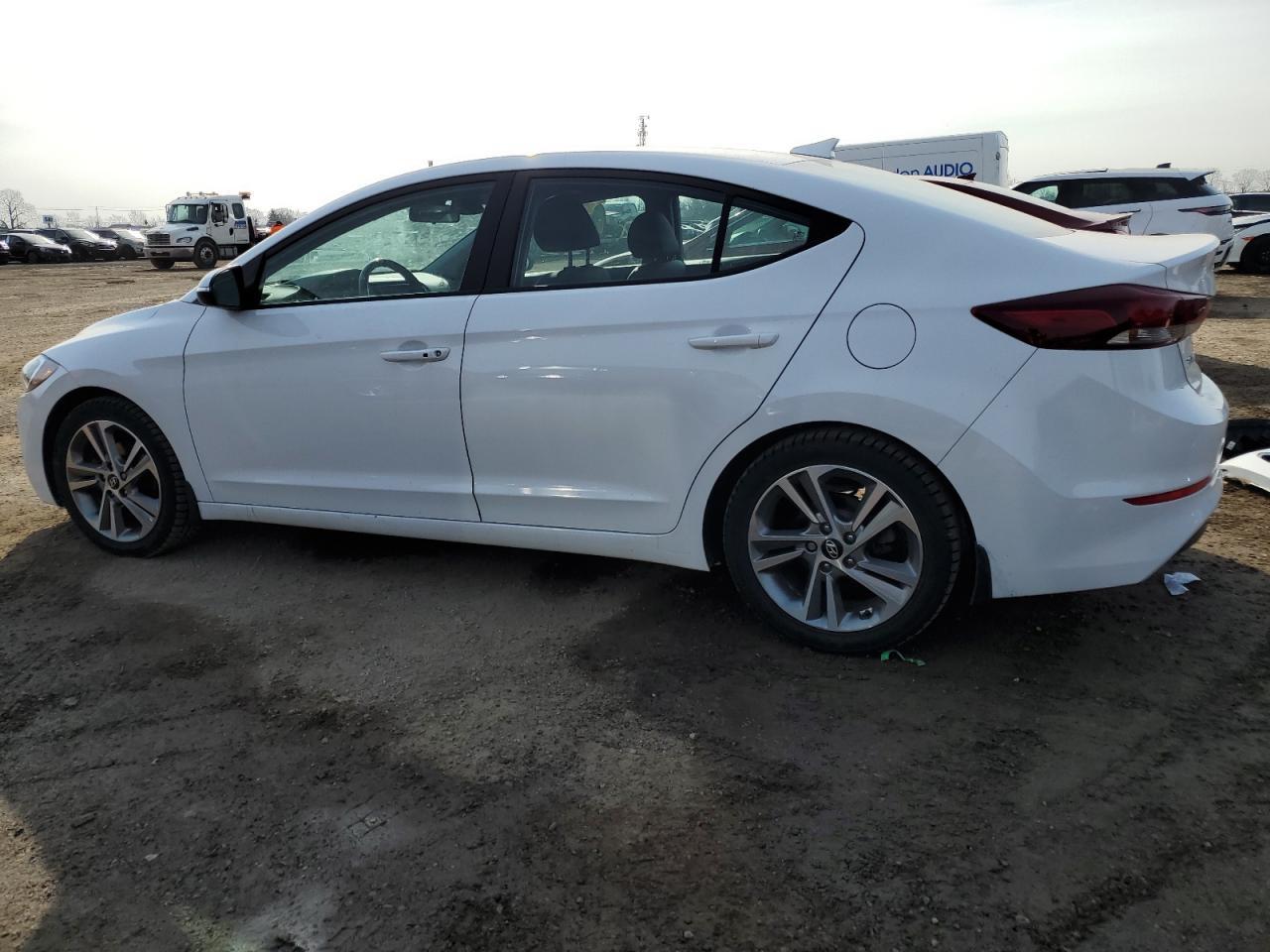 2018 HYUNDAI ELANTRA SE - Фото 2