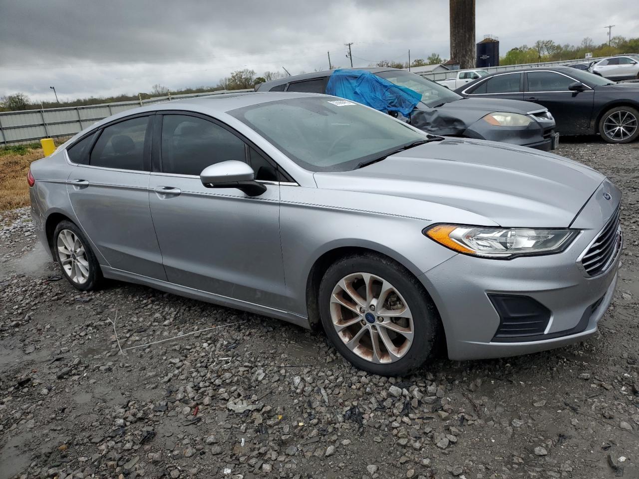 2020 FORD FUSION SE - Image 4