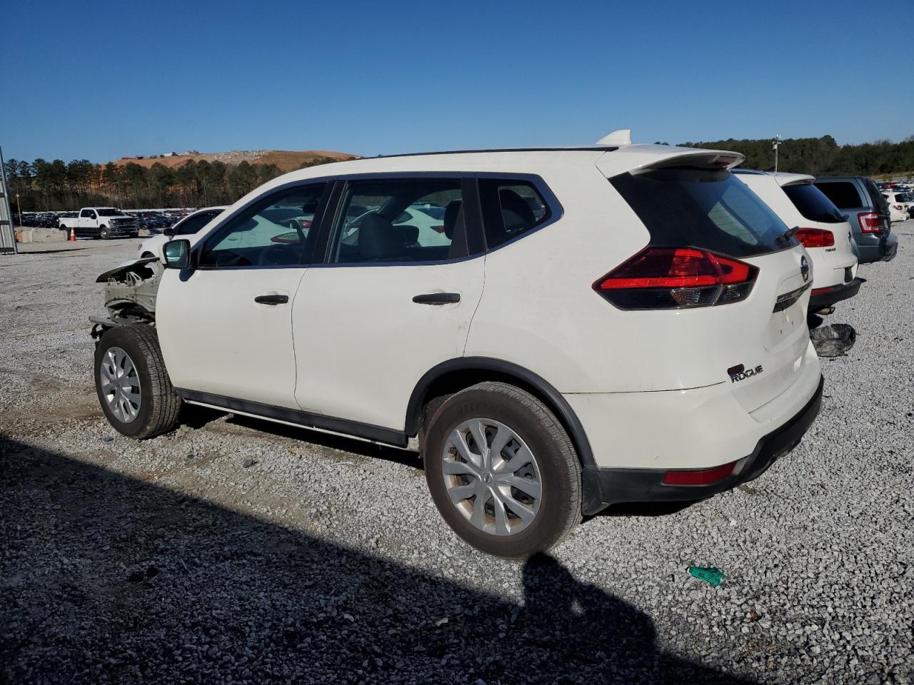 2017 NISSAN ROGUE S - Фото 2