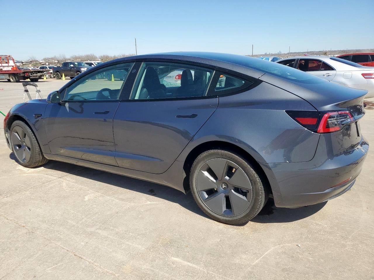 2023 TESLA MODEL 3 - Фото 2