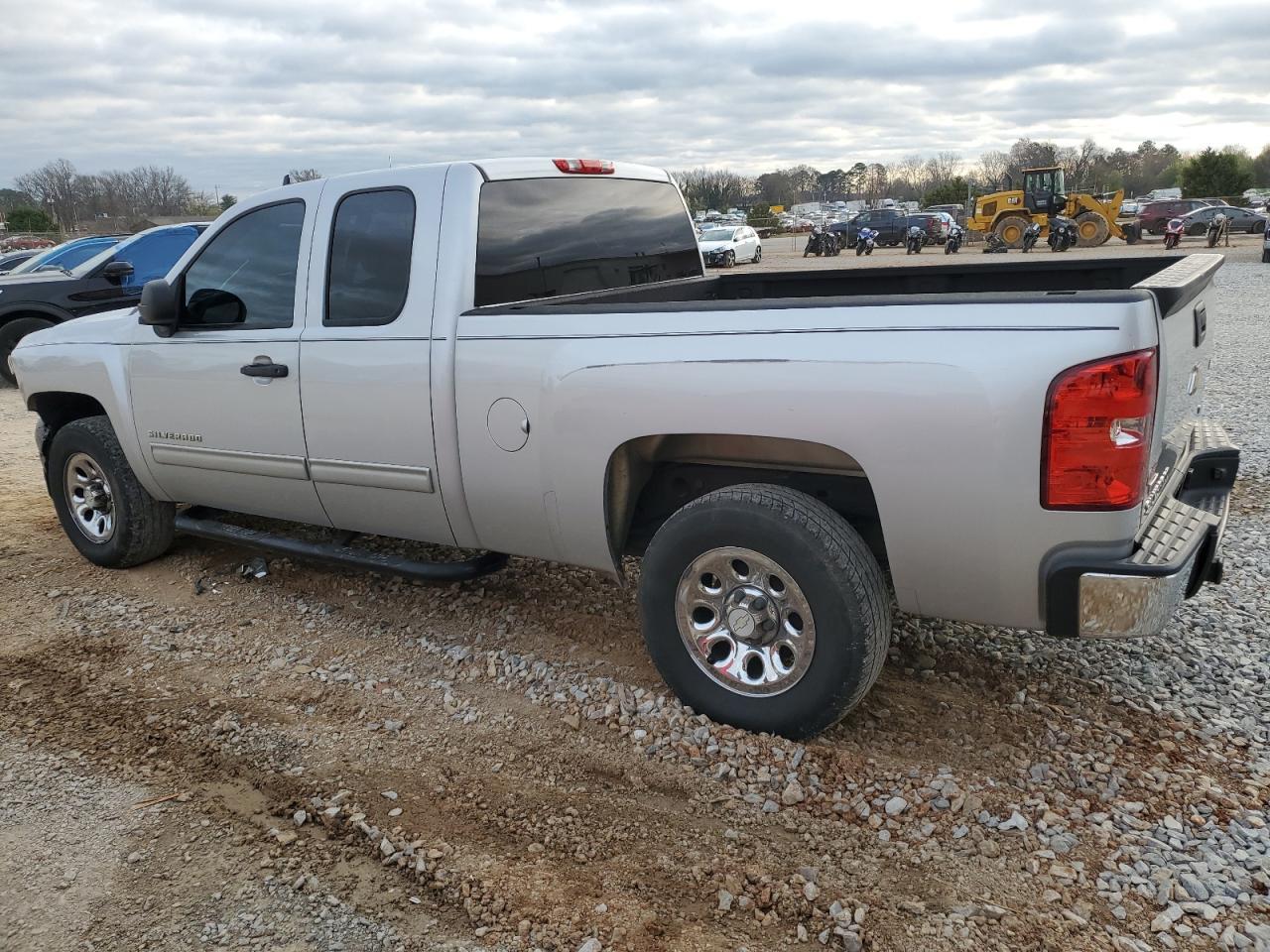 2012 CHEVROLET SILVERADO - Image 2