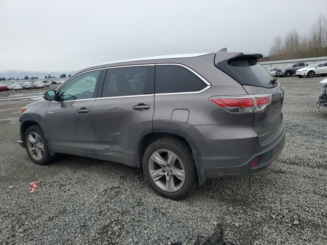 2014 TOYOTA HIGHLANDER - Image 2