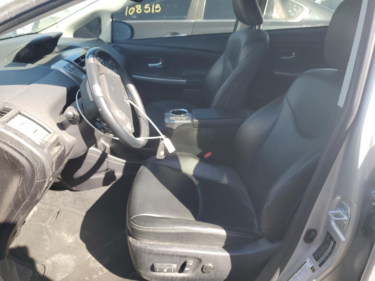 2015 TOYOTA PRIUS V - Фото 7