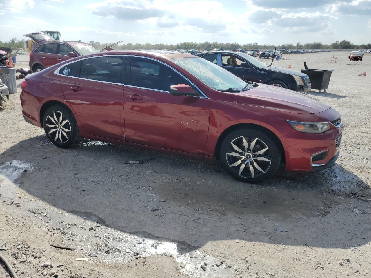 2017 CHEVROLET MALIBU LT - Image 4