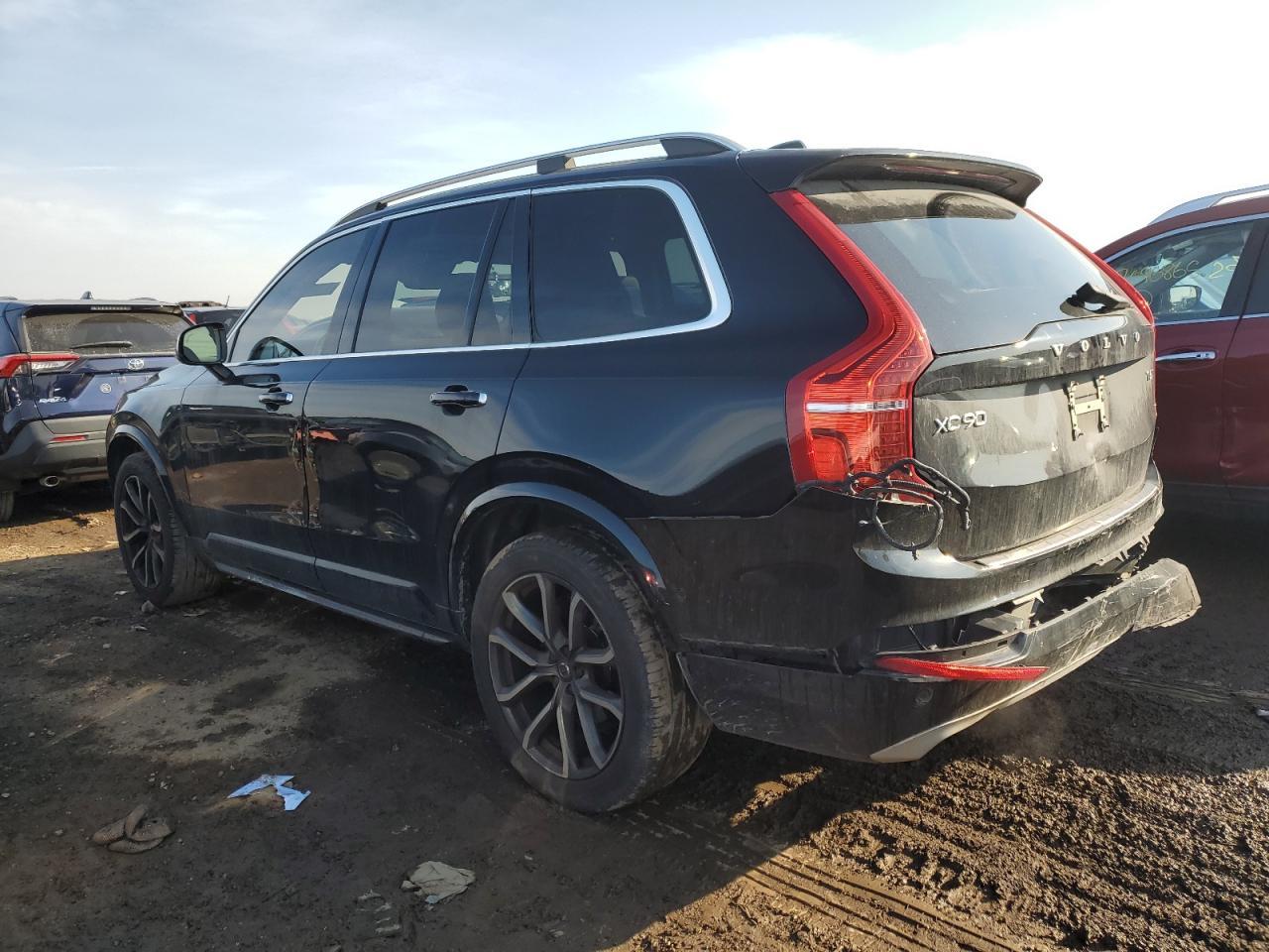 2016 VOLVO XC90 T6 - Фото 2