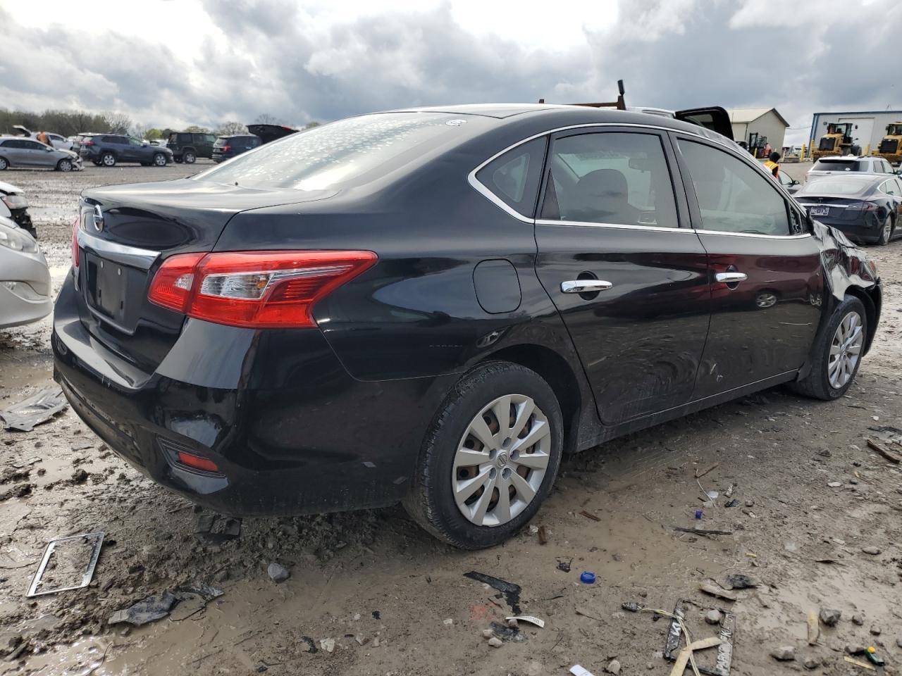2017 NISSAN SENTRA S - Фото 3