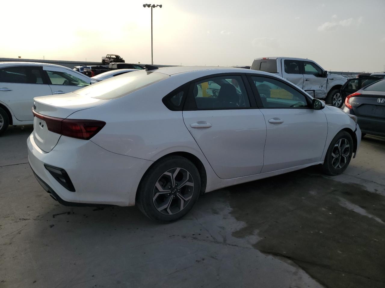 2020 KIA FORTE FE - Image 3