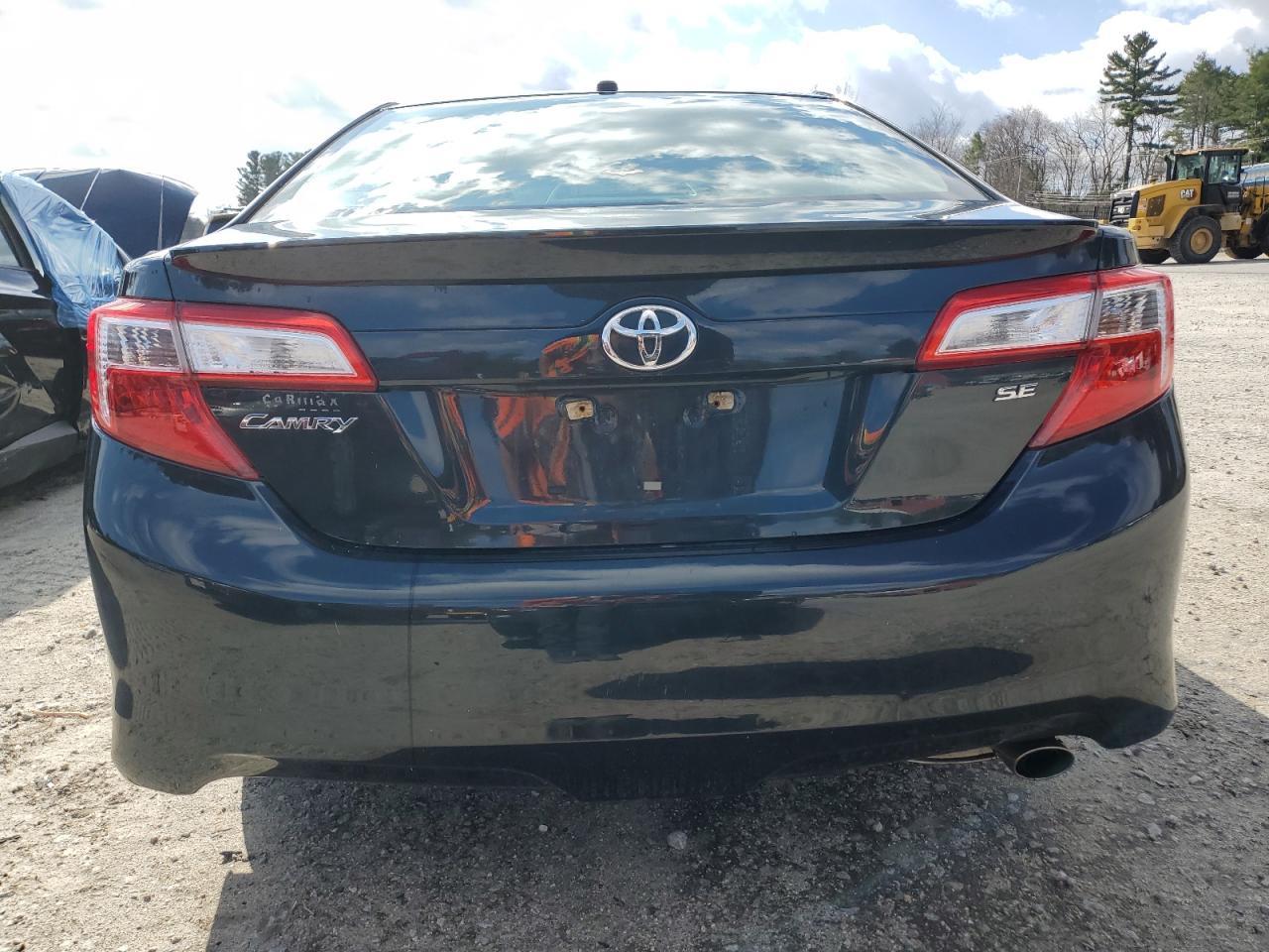 2013 TOYOTA CAMRY L - Фото 6