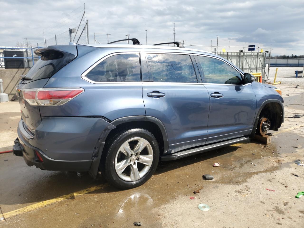 2014 TOYOTA HIGHLANDER - Фото 3