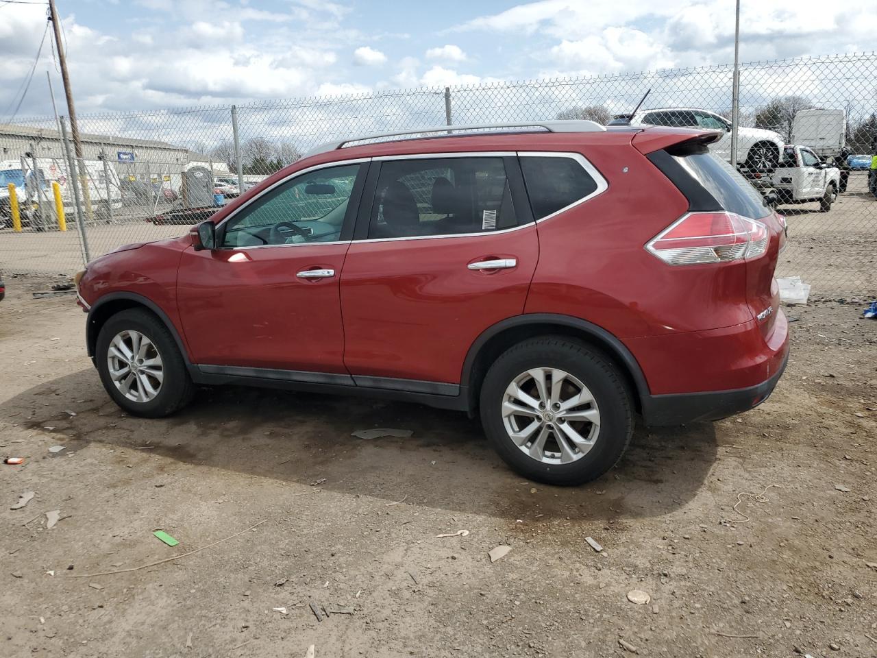 2015 NISSAN ROGUE S - Фото 2