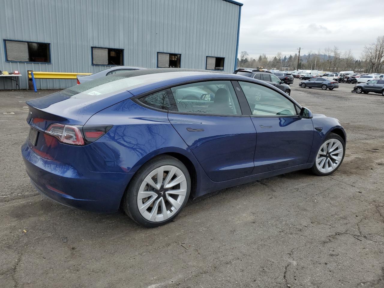 2022 TESLA MODEL 3 - Фото 3