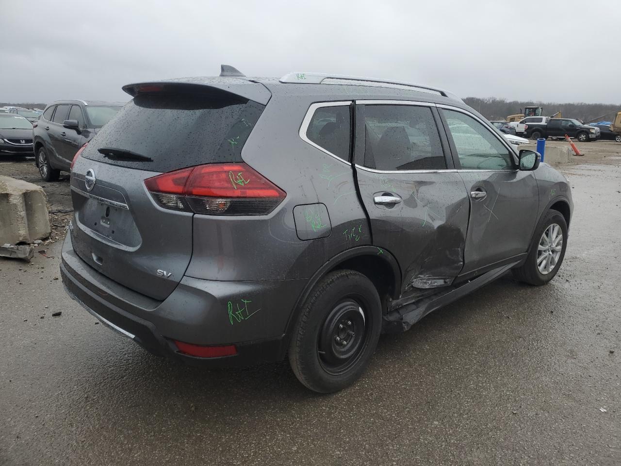 2017 NISSAN ROGUE S - Фото 3