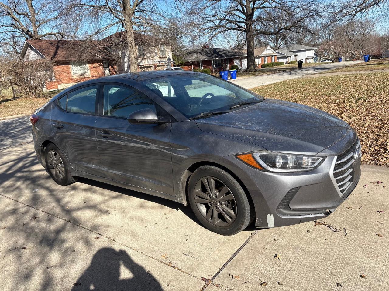 2018 HYUNDAI ELANTRA SE