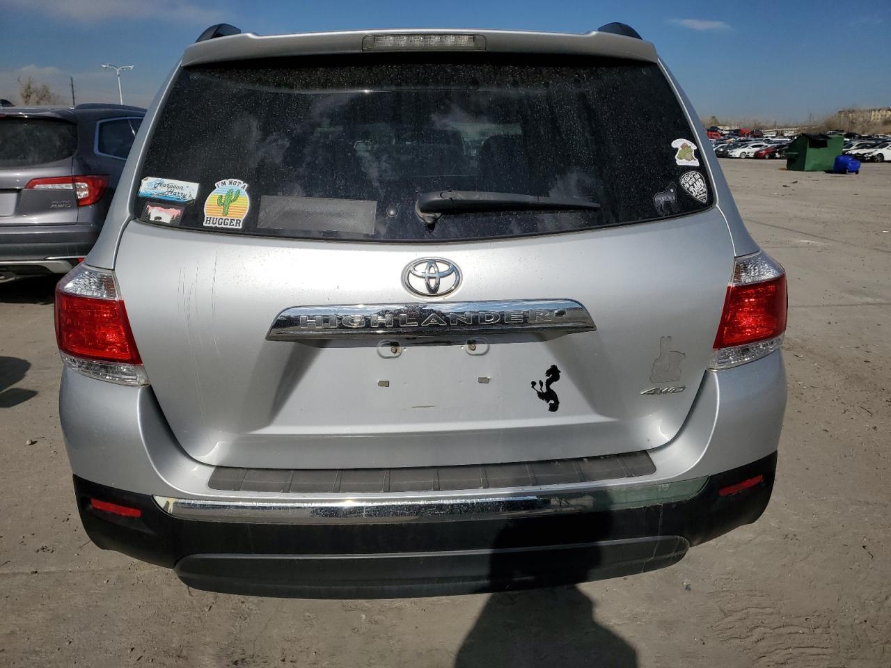2012 TOYOTA HIGHLANDER - Фото 6