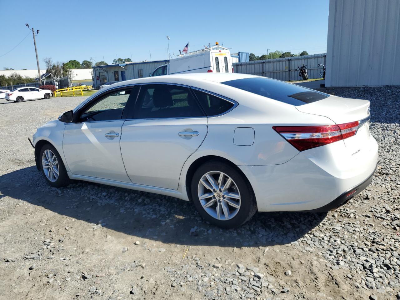 2014 TOYOTA AVALON BAS - Image 2