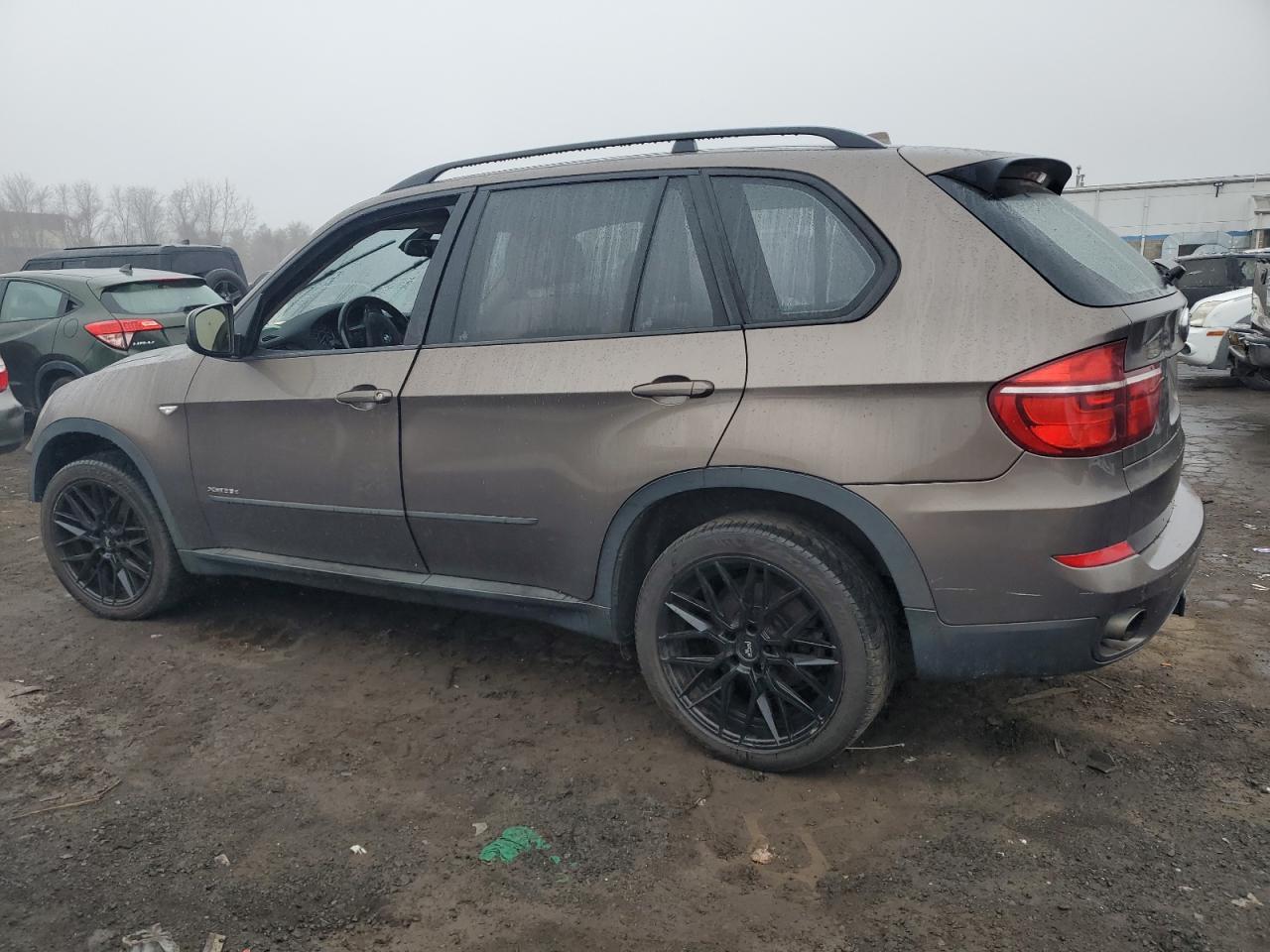 2011 BMW X5 XDRIVE3 - Image 2